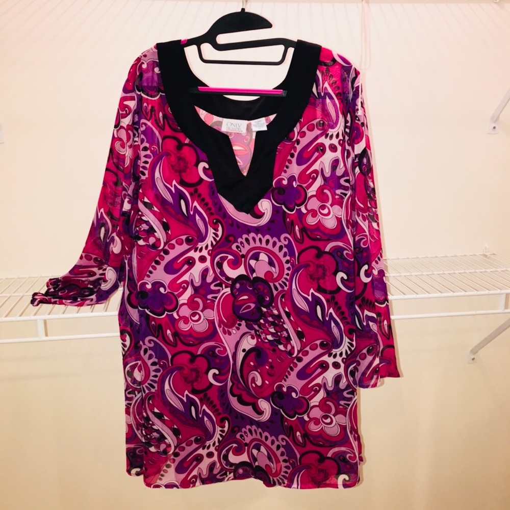 Only Necessities Blouse w/ pink tank top (2X)